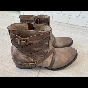 Freebird ankle boots - distressed brown size 9